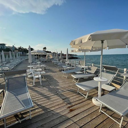 Fabris Palace Trani Bagian luar foto