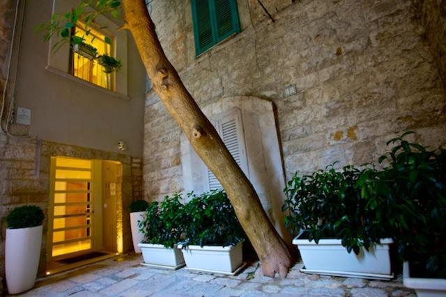 Fabris Palace Trani Bagian luar foto